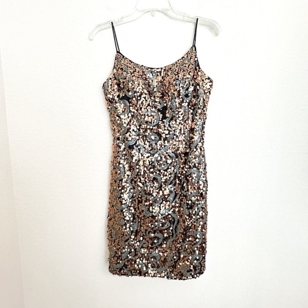 Tony Bowls Gold & Silver Sequin Black Short Spaghetti Strap Sheath Dress Size 6